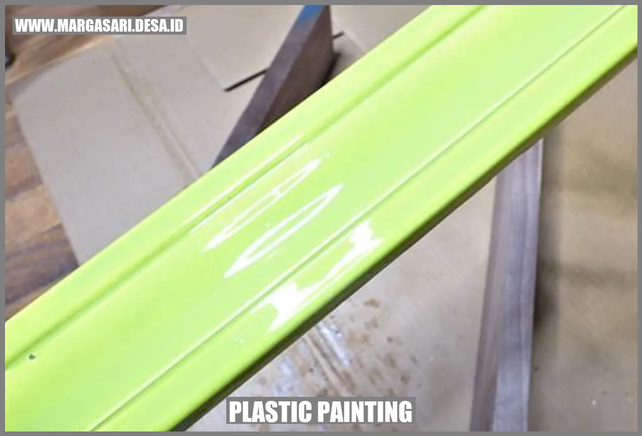 Lukisan dari limbah plastik