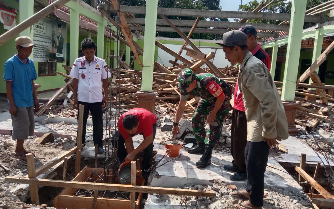 Camat Sidareja didampingi Kades dan Babinsa “Ground Breaking” Renovasi Pendopo Balai Desa Margasari